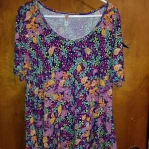 Lularoe floral perfect T
